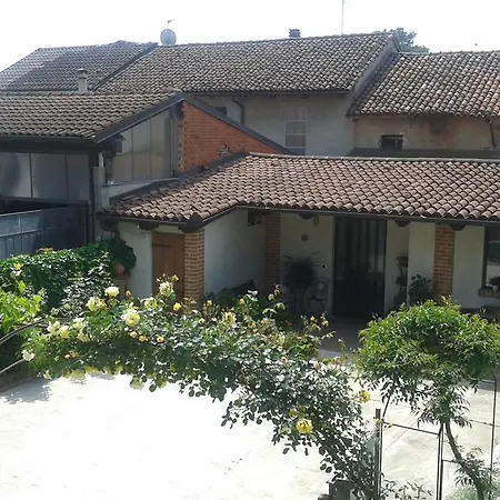 Bed and Breakfast Il Cortile Della Nonna 3*